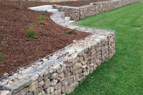 gabion retaining wall with stairs