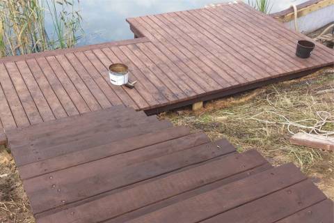 wooden pier steps platform